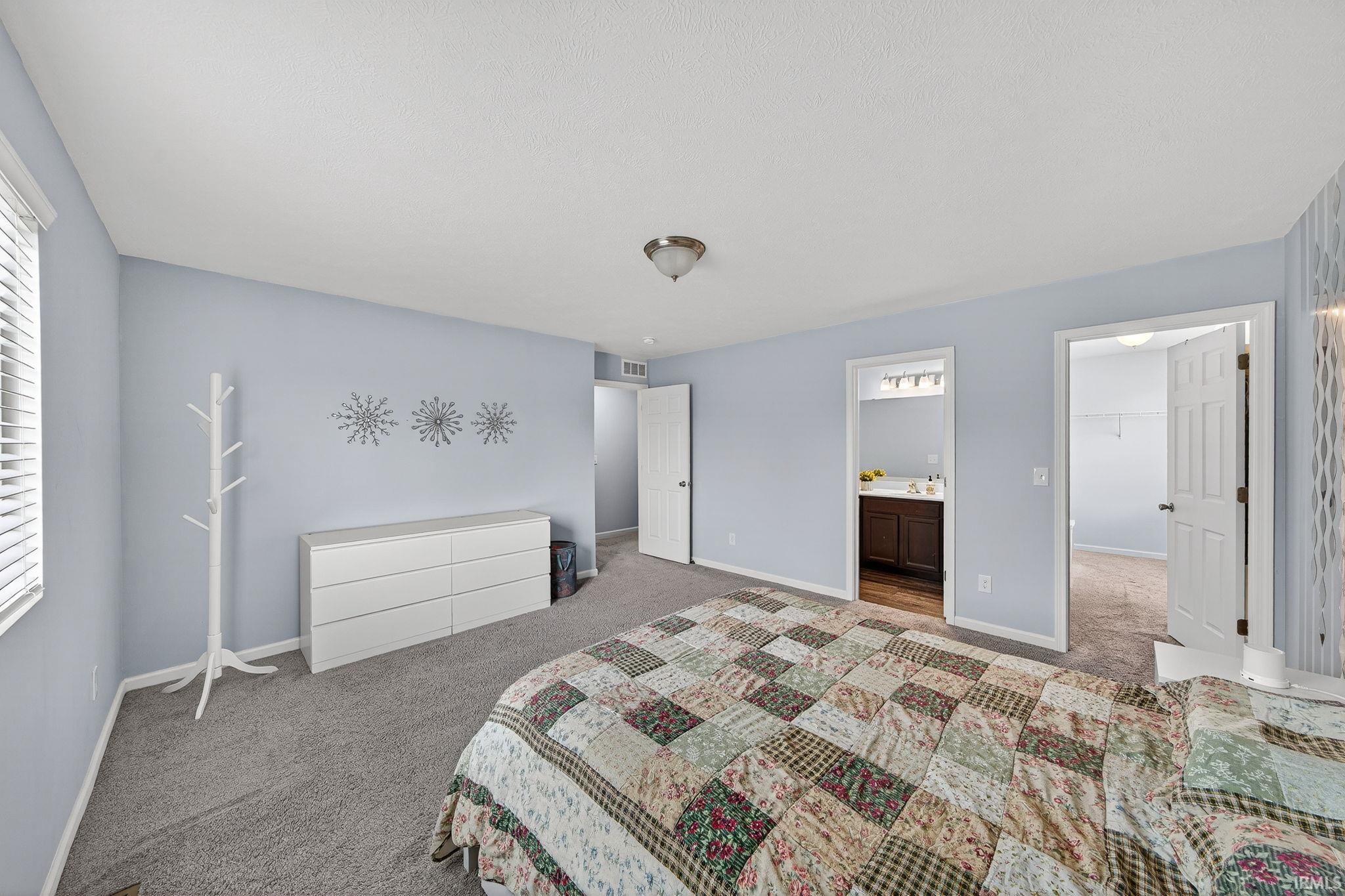 26601 Durness Woods Drive South Bend IN 46628
