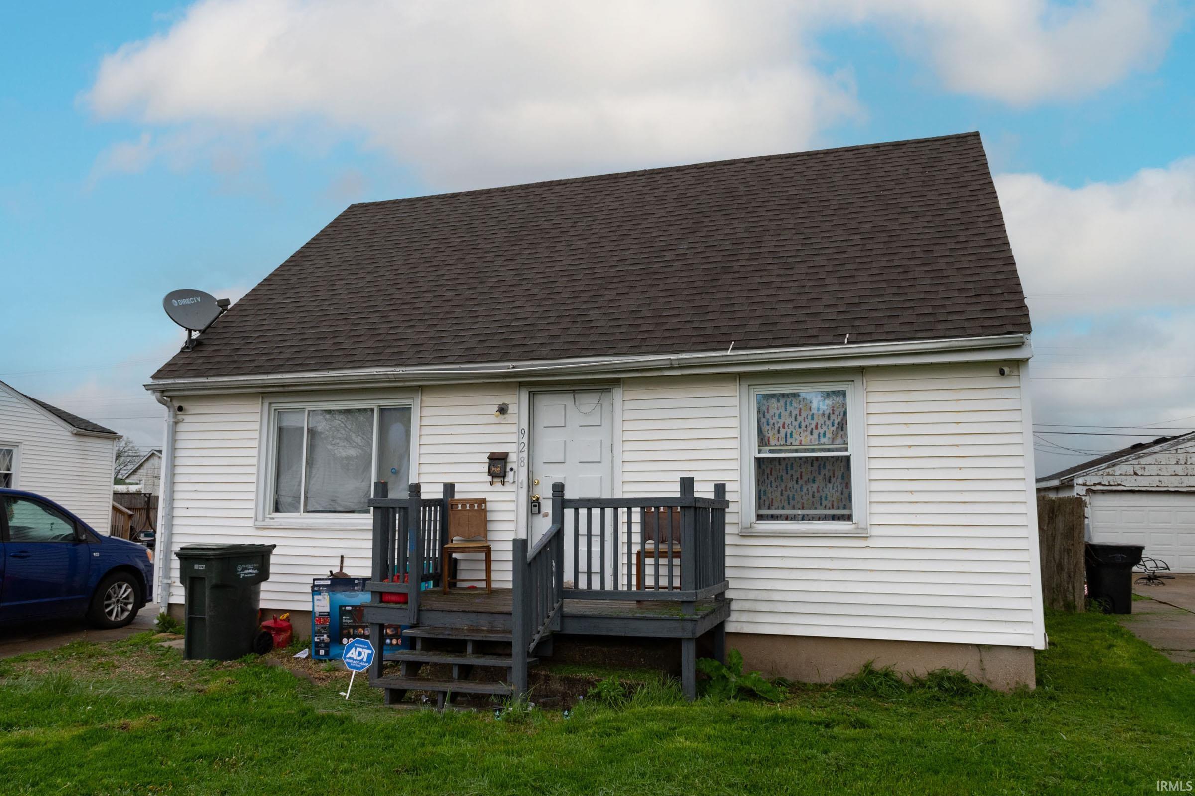 928 S Edison Avenue South Bend IN 46619