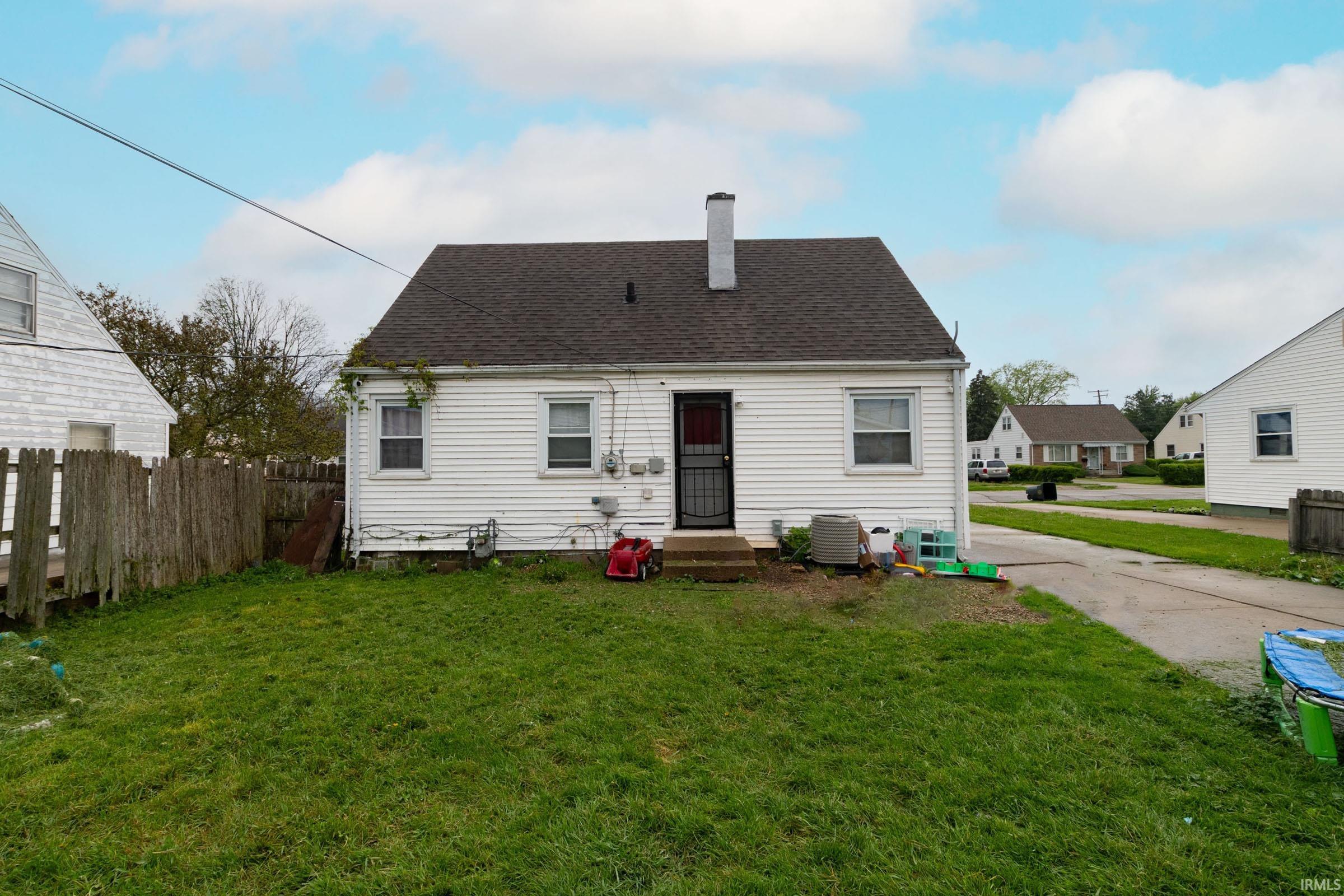 928 S Edison Avenue South Bend IN 46619