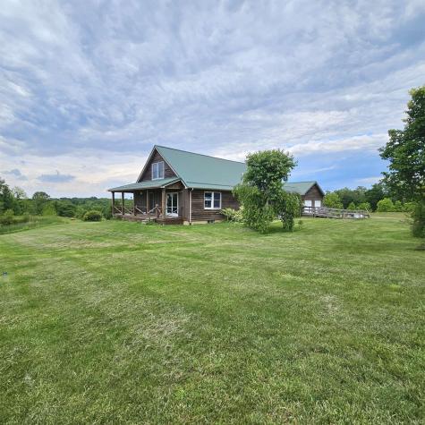 9000 Beamer Station Road Bowling Green IN 47833