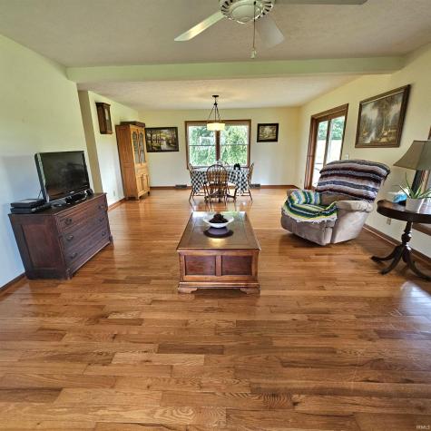 9000 Beamer Station Road Bowling Green IN 47833