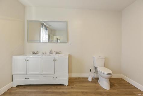 303 W Market Street Salem IN 47167