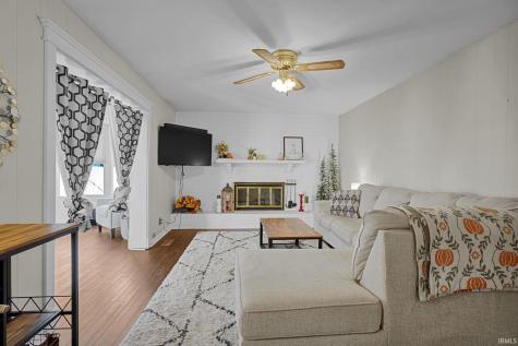225 Indian Trail Evansville IN 47715
