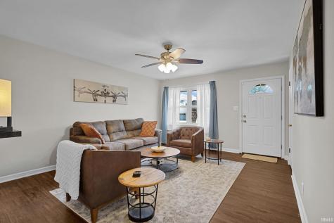 225 Indian Trail Evansville IN 47715