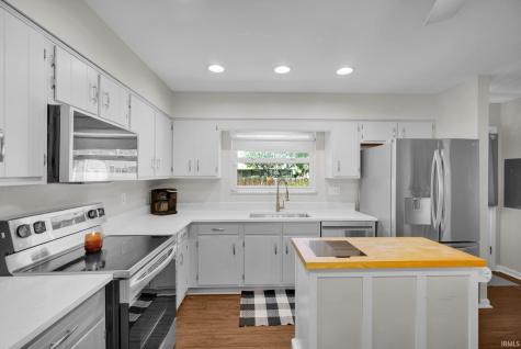 225 Indian Trail Evansville IN 47715