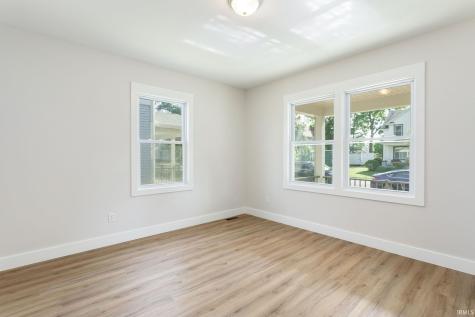 1011 Allen Avenue South Bend IN 46616