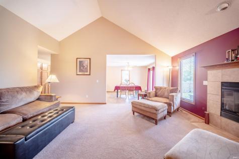 9418 Greyhawk Drive Fort Wayne IN 46835