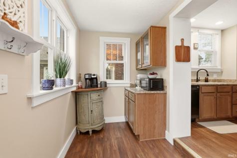 2721 West Drive Fort Wayne IN 46805