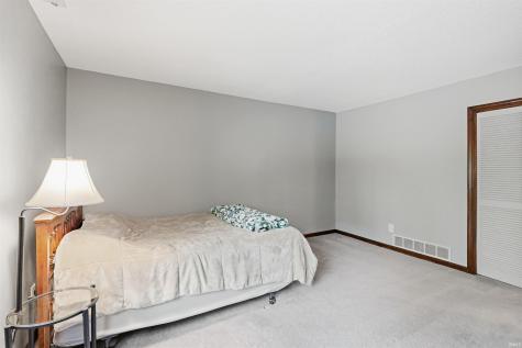 4627 Merriam Creek Drive Fort Wayne IN 46816
