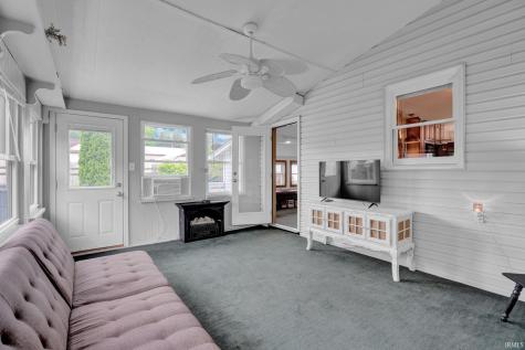 247 W Mechanic Street Bloomfield IN 47424