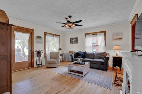 247 W Mechanic Street Bloomfield IN 47424