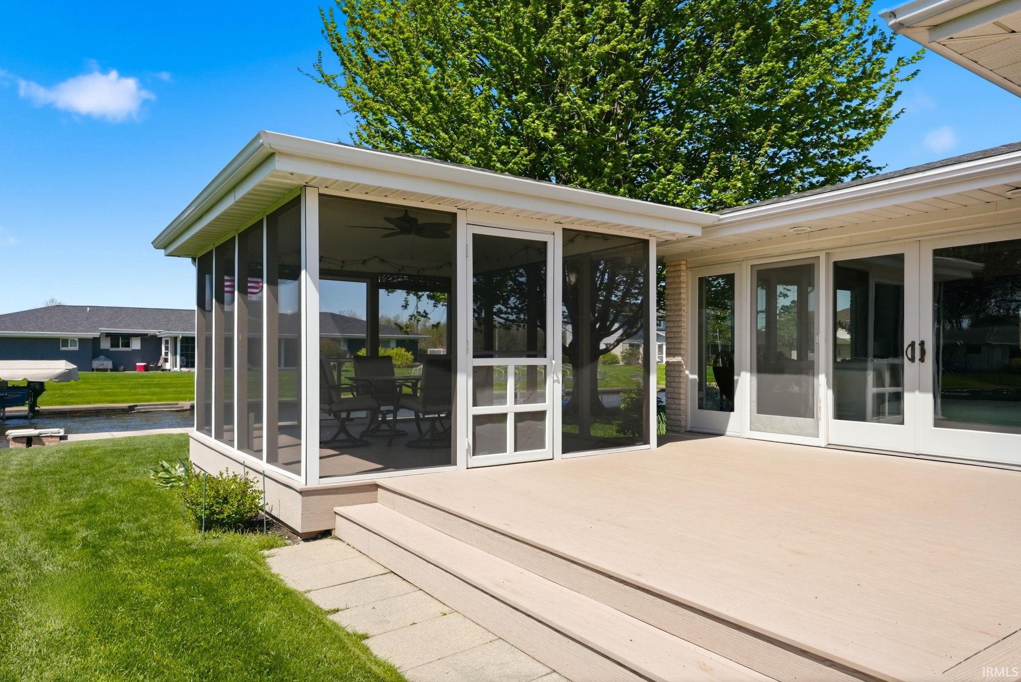 31 Fairlane Drive Warsaw IN 46580