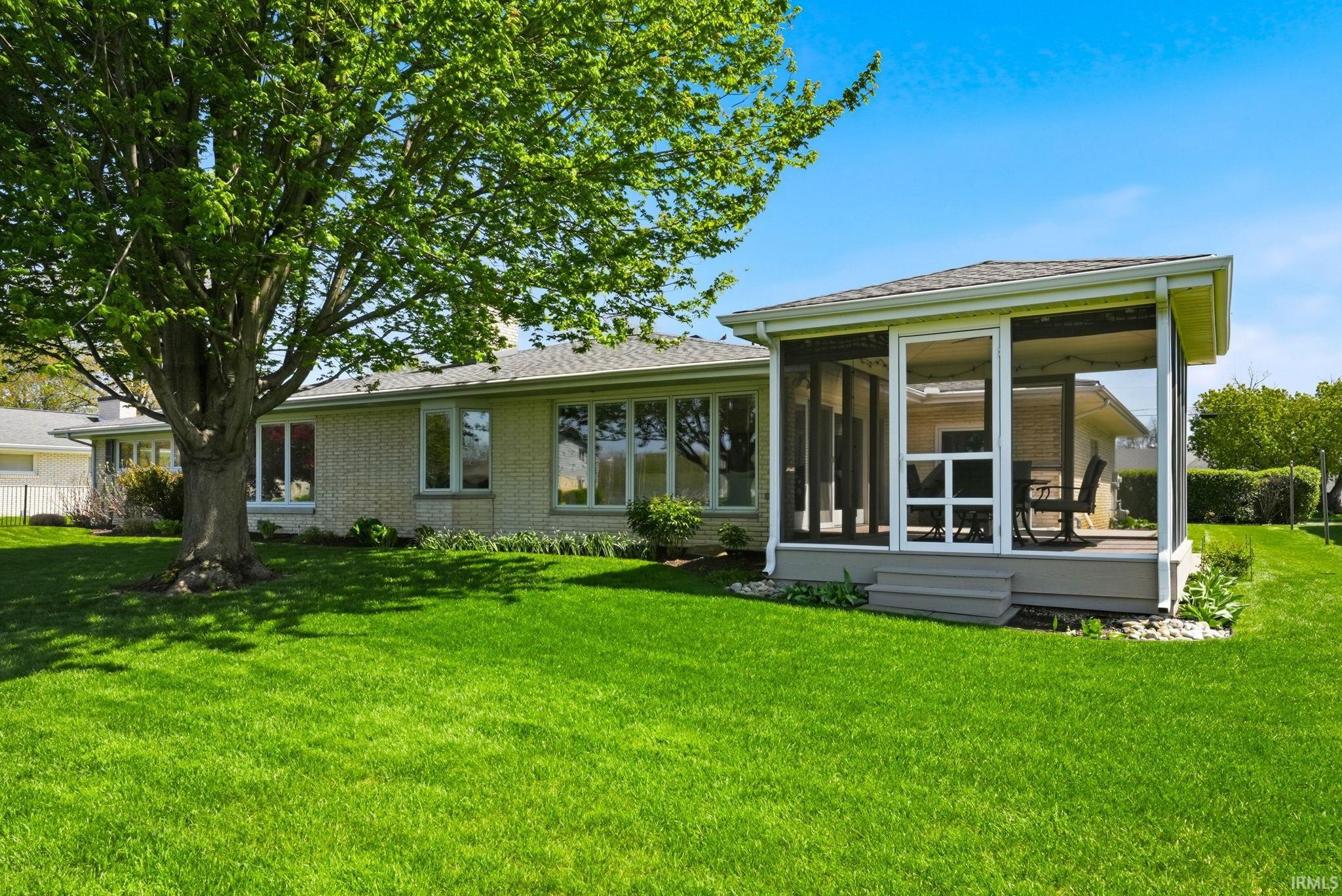 31 Fairlane Drive Warsaw IN 46580
