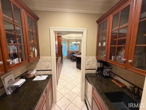 5421 Winthrop Court Evansville IN 47715