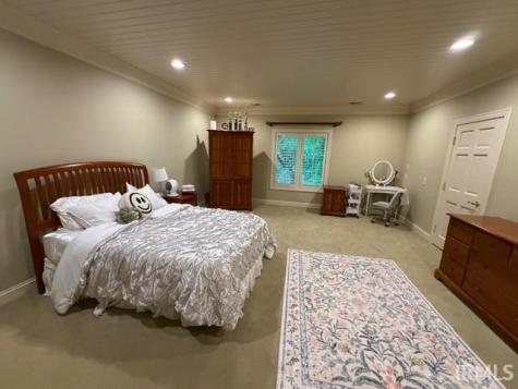 5421 Winthrop Court Evansville IN 47715