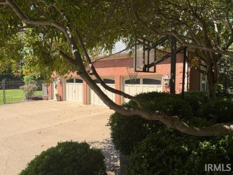 5421 Winthrop Court Evansville IN 47715