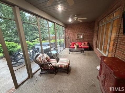 5421 Winthrop Court Evansville IN 47715