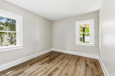 317 N Sunnyside Avenue South Bend IN 46617