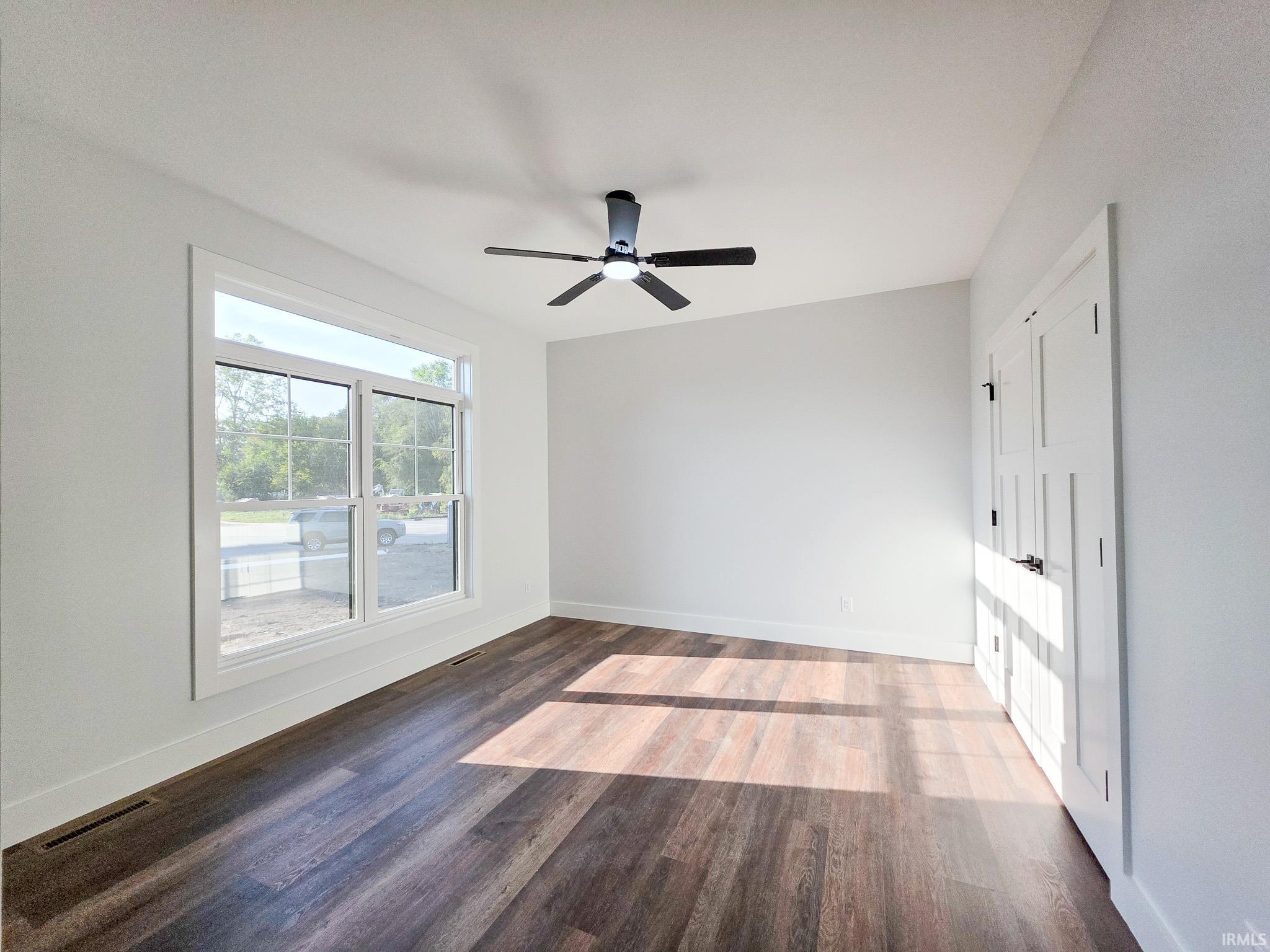 1602 Stoneham Drive Mishawaka IN 46544