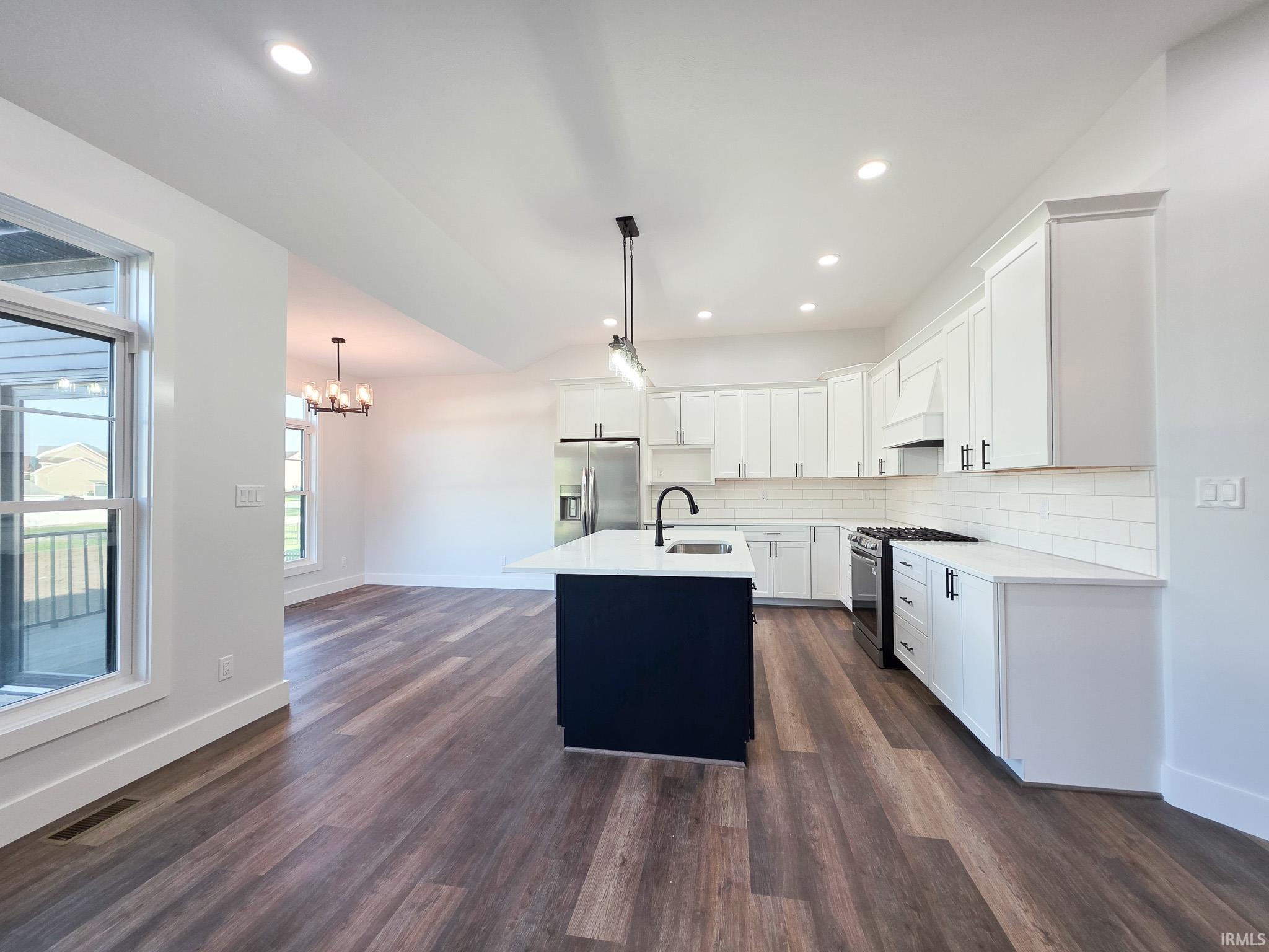 1602 Stoneham Drive Mishawaka IN 46544