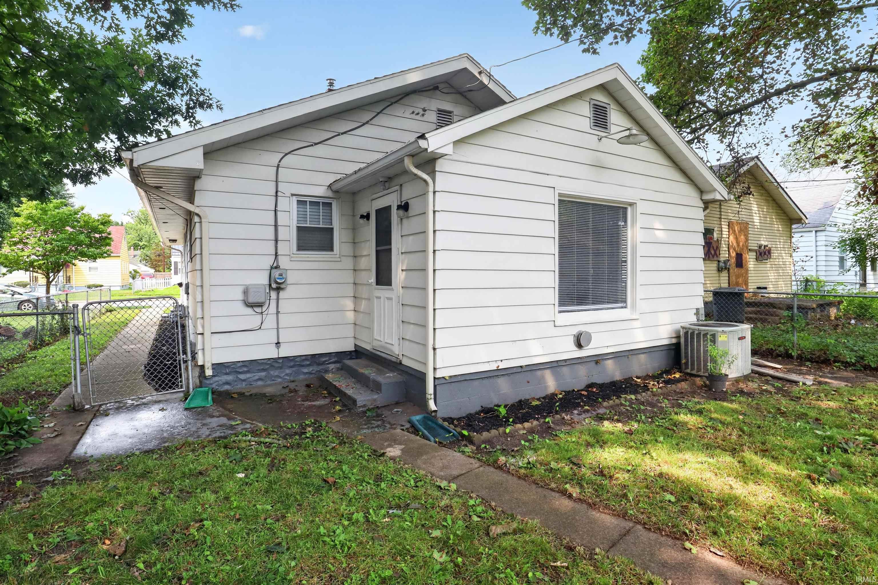 1338 Obrien Street South Bend IN 46628