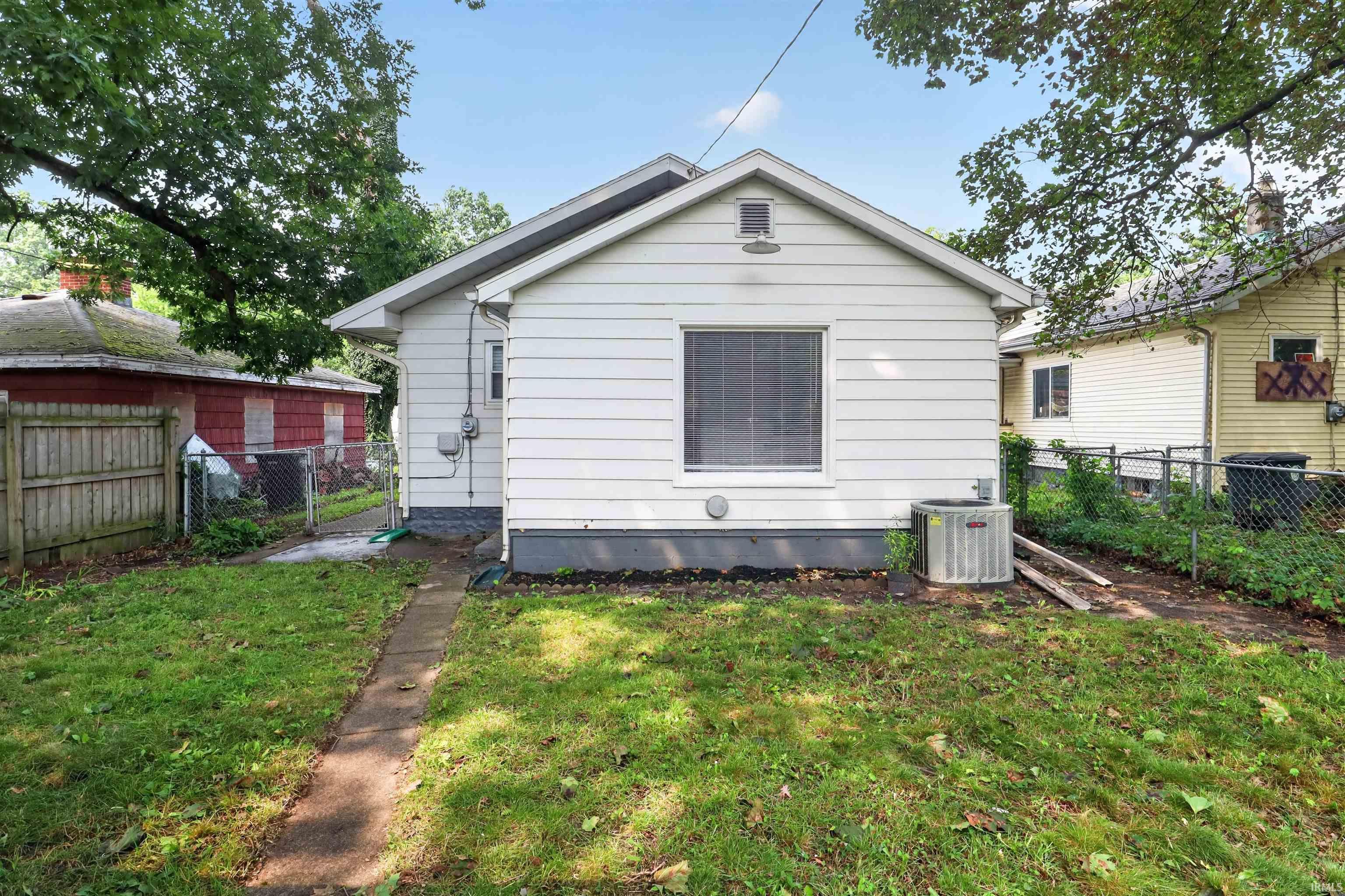 1338 Obrien Street South Bend IN 46628