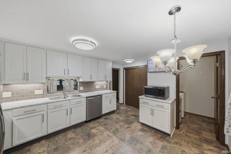 7407 Imperial Plaza Drive Fort Wayne IN 46835