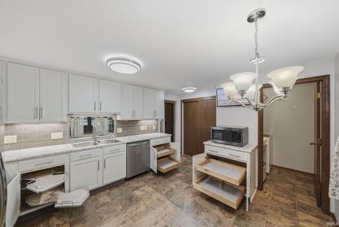 7407 Imperial Plaza Drive Fort Wayne IN 46835