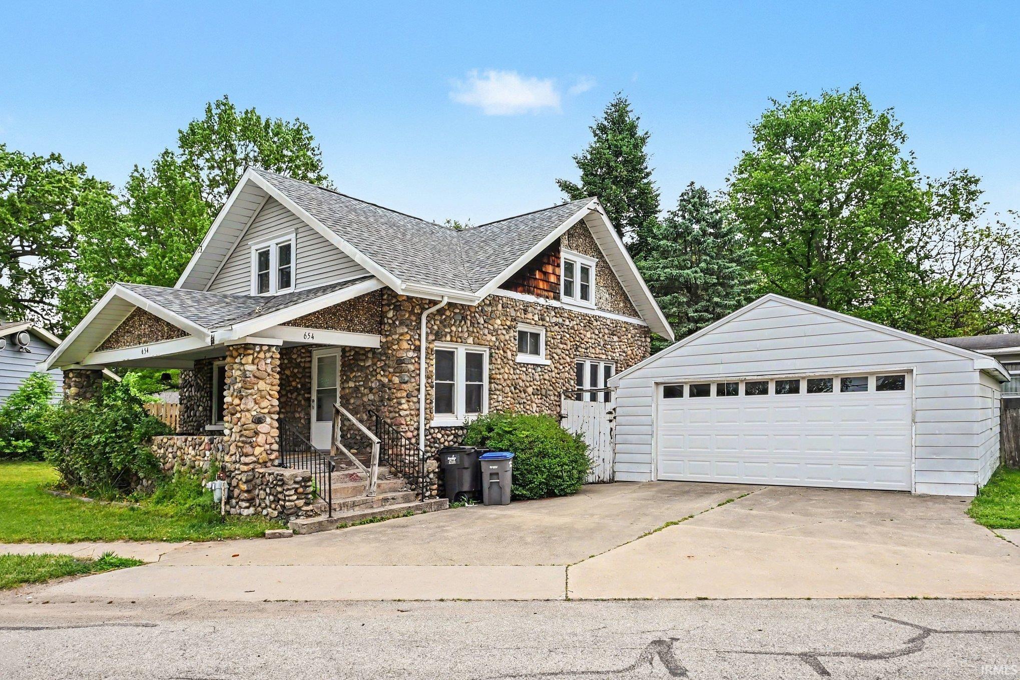 654 James Street Elkhart IN 46516