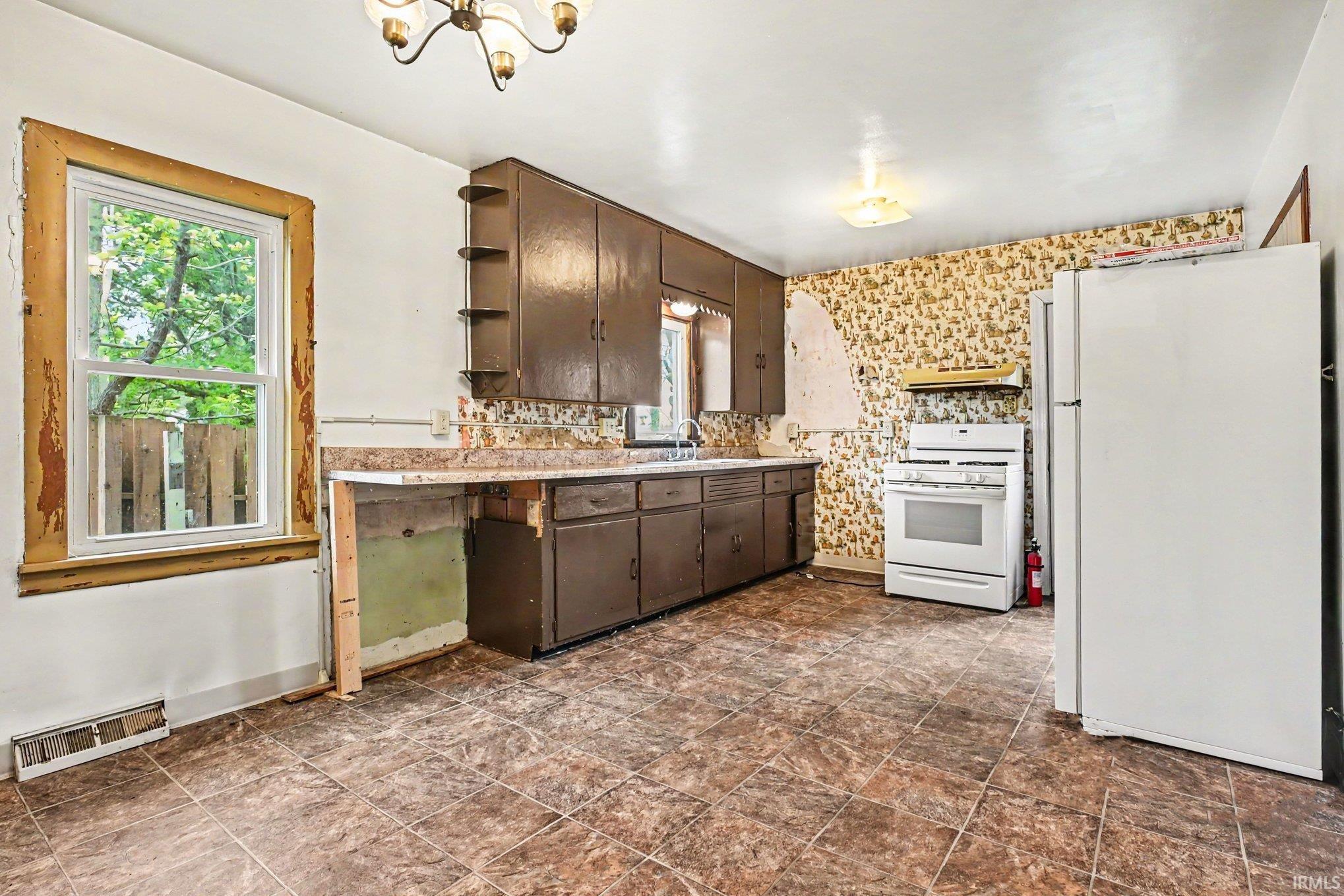 654 James Street Elkhart IN 46516