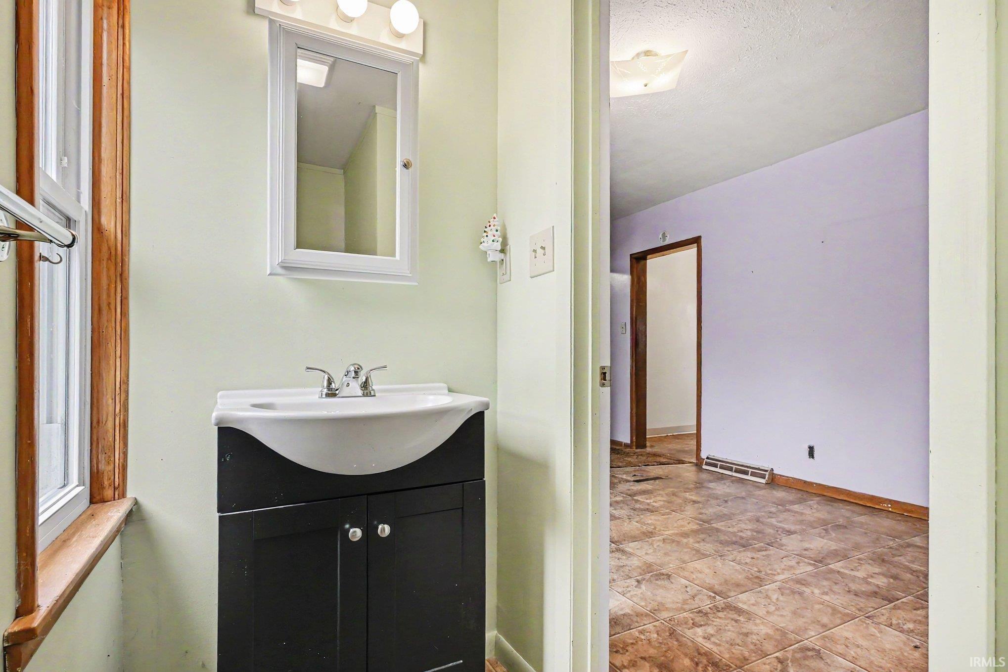 654 James Street Elkhart IN 46516