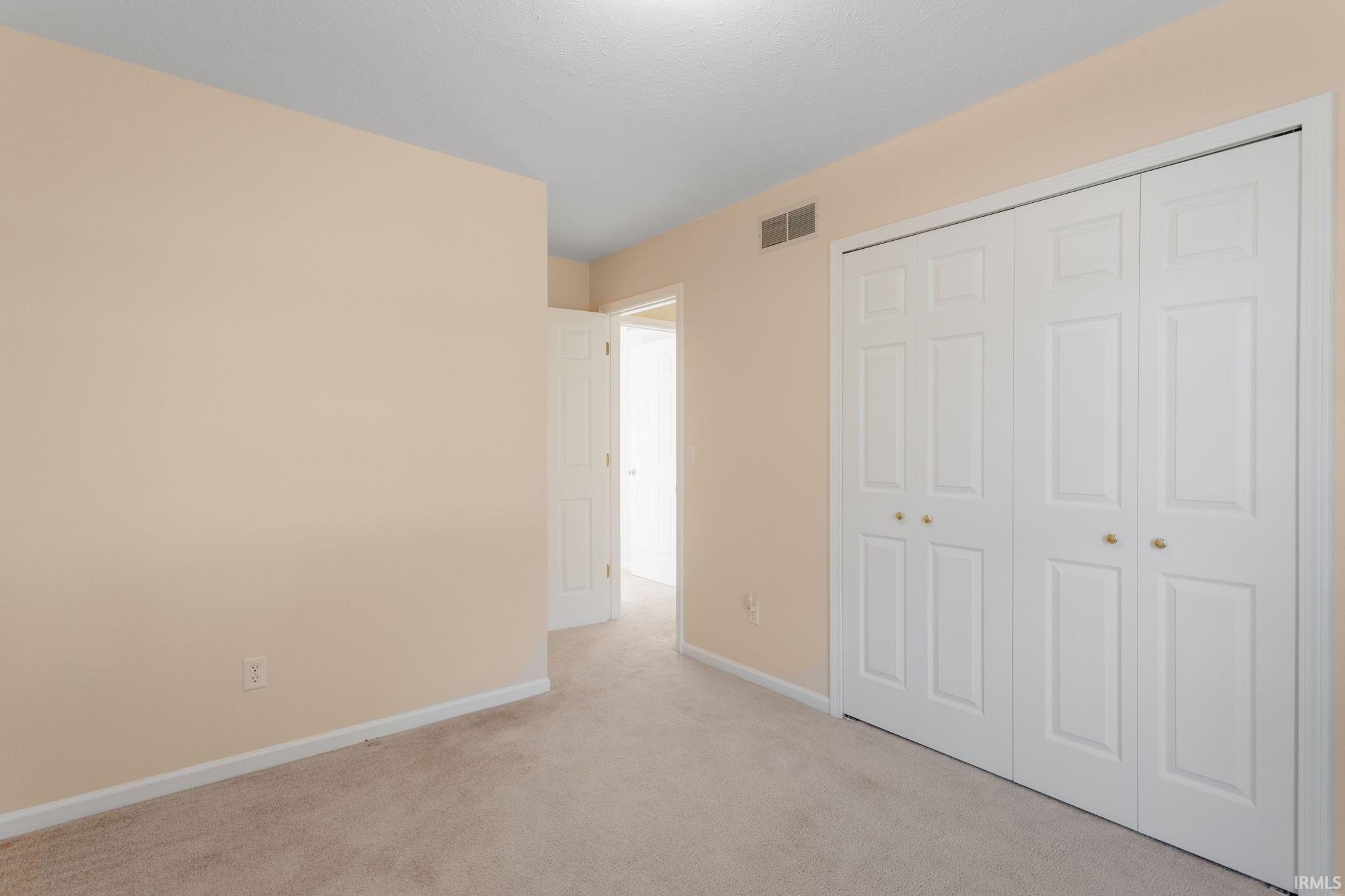 10476 Courtney Lane Granger IN 46530