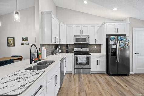 1020 Hornbeam Circle E Lafayette IN 47905