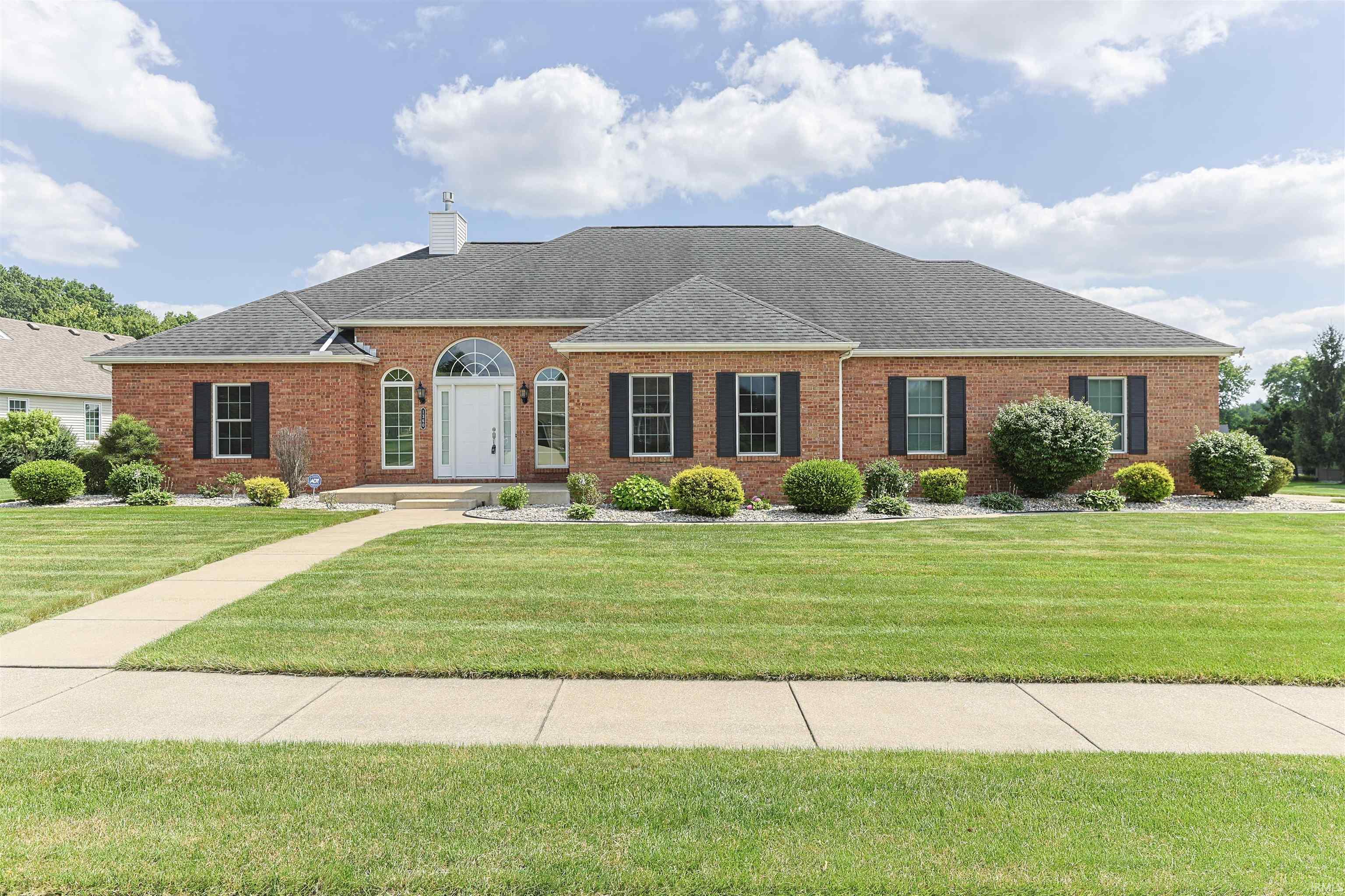 1360 Deerfield Court South Bend IN 46614
