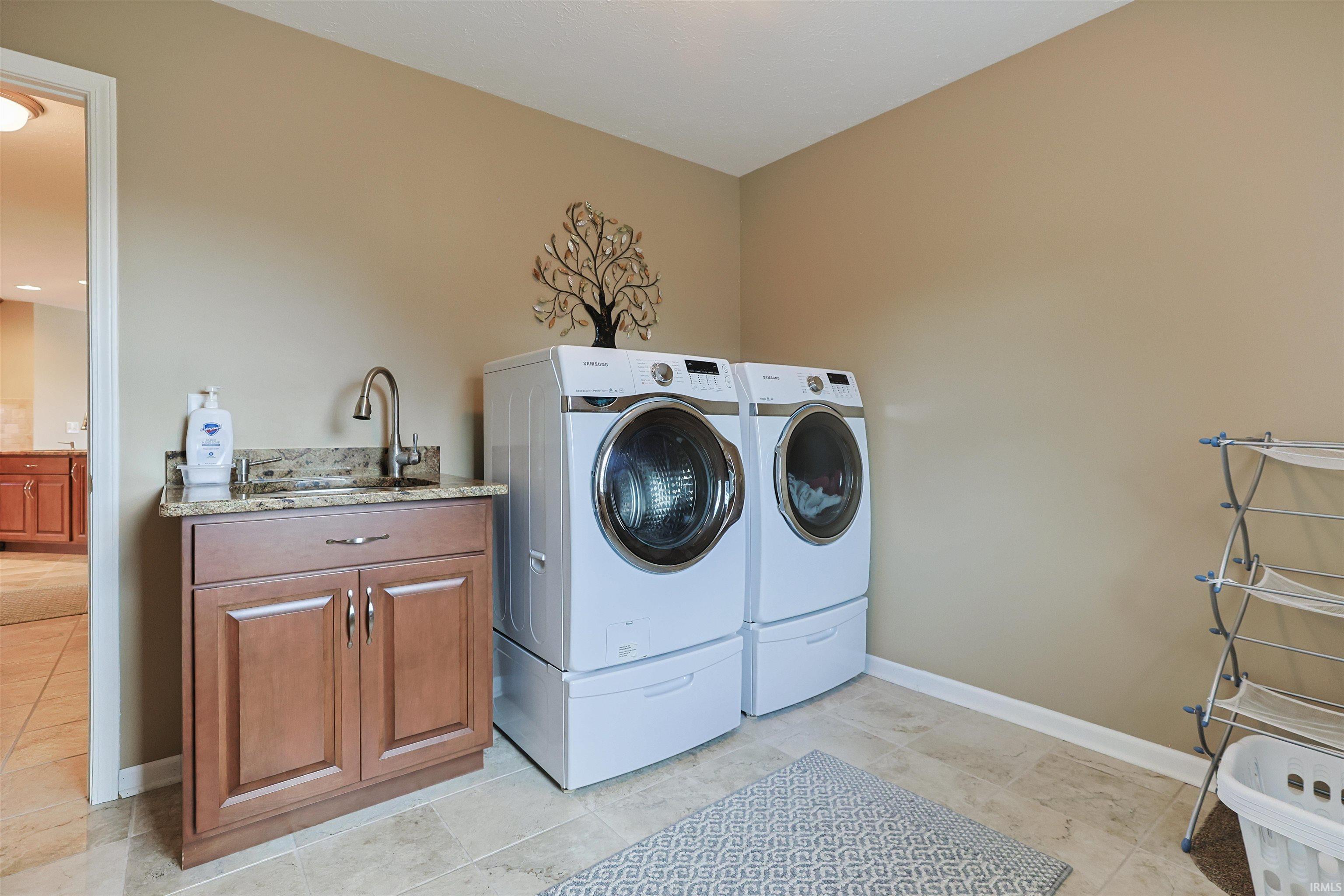 1360 Deerfield Court South Bend IN 46614