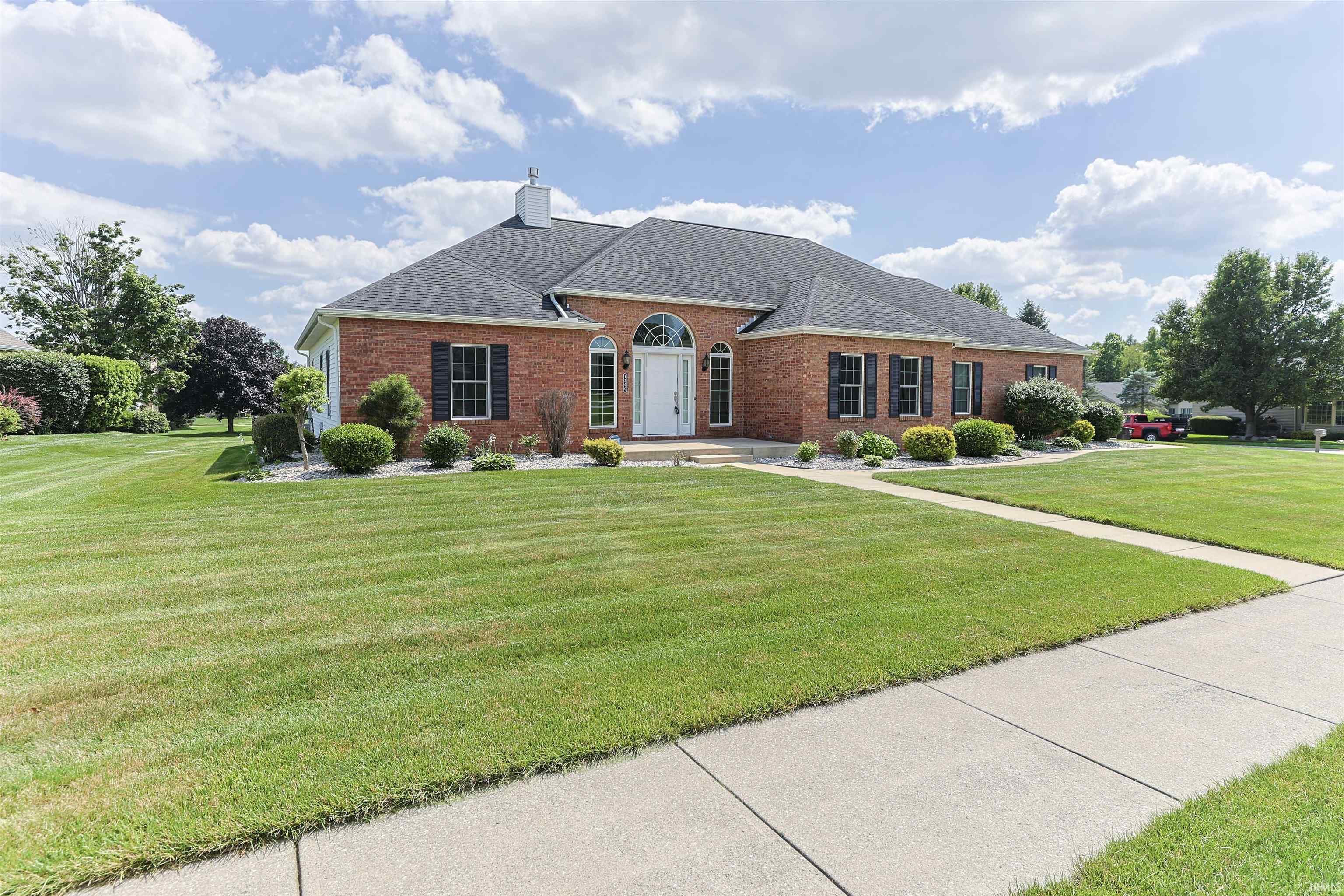 1360 Deerfield Court South Bend IN 46614