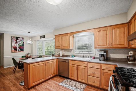 651 Hawthorne Drive Carmel IN 46033