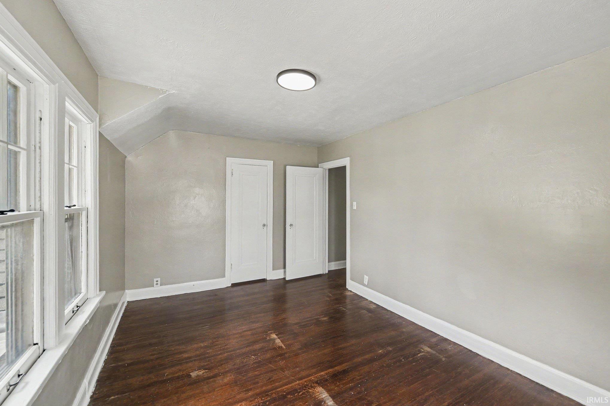 1237 Blaine Avenue South Bend IN 46616