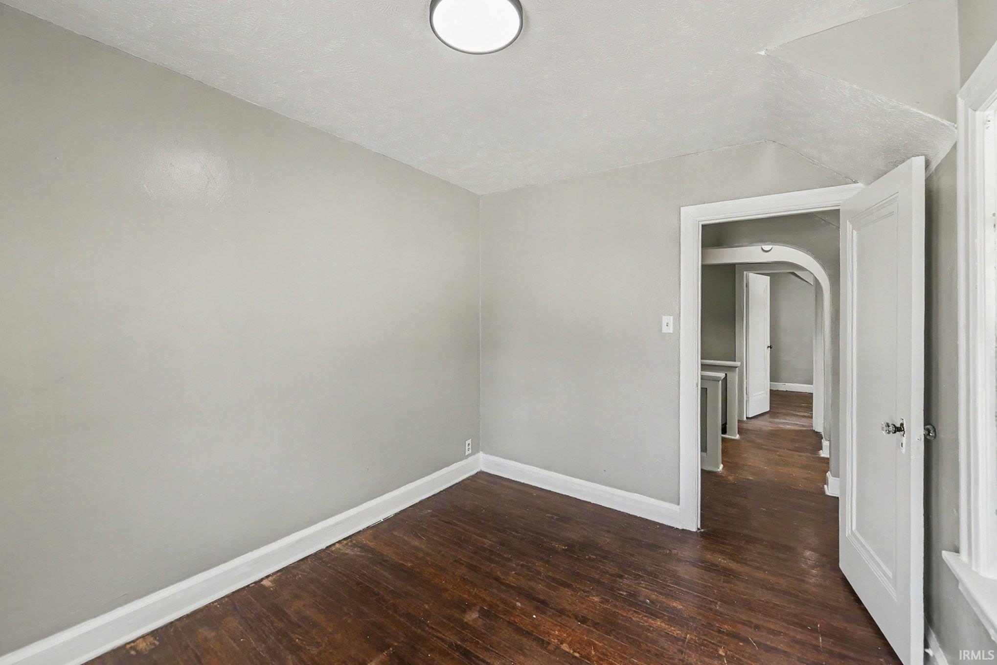 1237 Blaine Avenue South Bend IN 46616