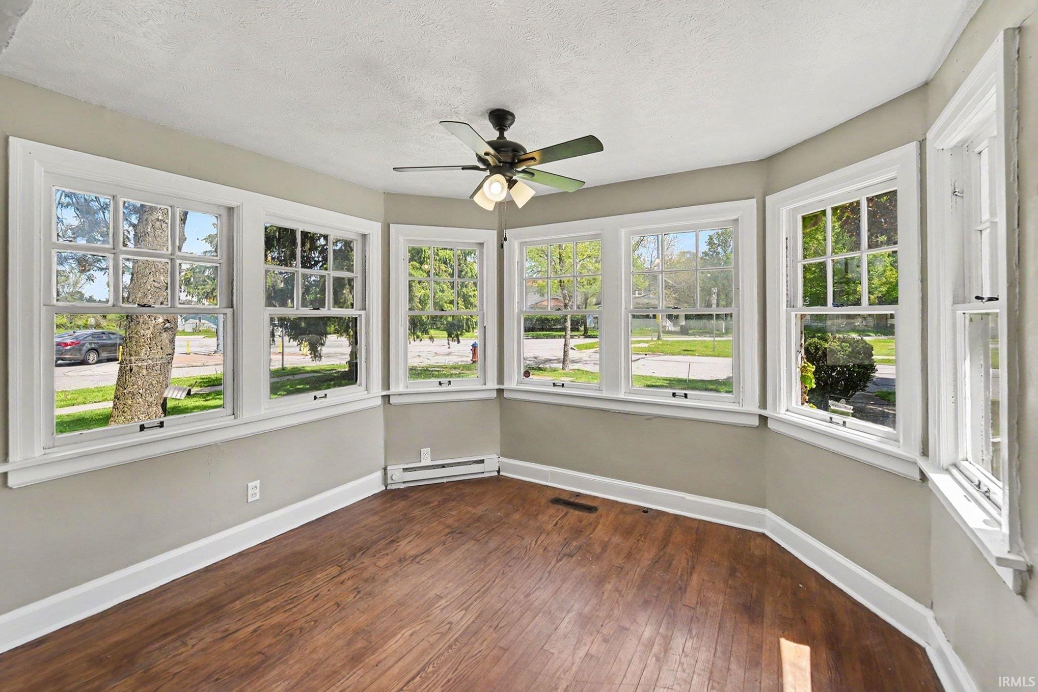 1237 Blaine Avenue South Bend IN 46616