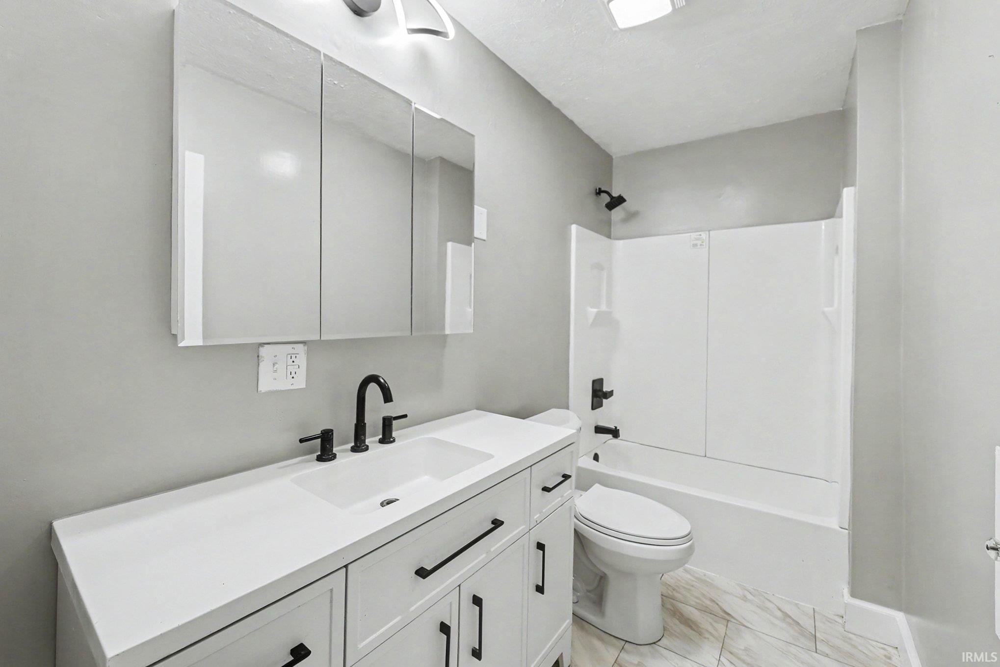 1237 Blaine Avenue South Bend IN 46616