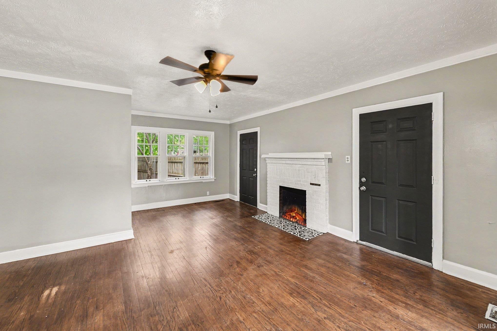 1237 Blaine Avenue South Bend IN 46616