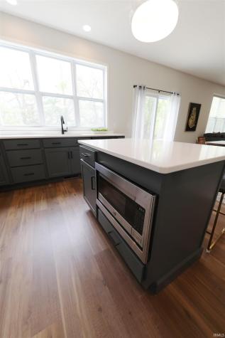 14201 Verona Lakes Passage Fort Wayne IN 46814