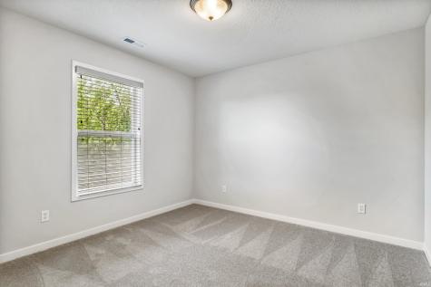14201 Verona Lakes Passage Fort Wayne IN 46814