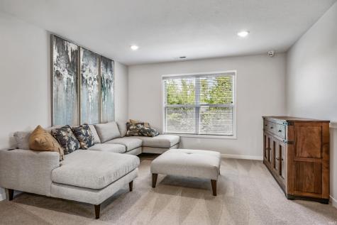 14201 Verona Lakes Passage Fort Wayne IN 46814
