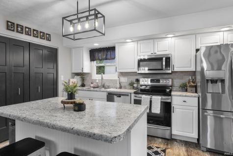 402 E Monroe Street Delphi IN 46923