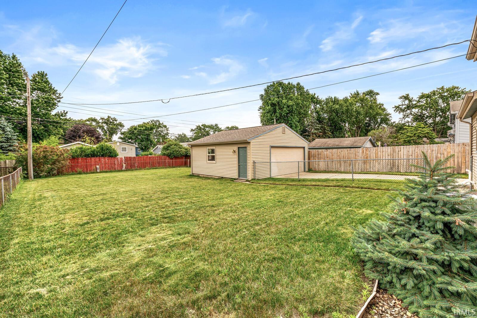 1810 Hass Drive South Bend IN 46635