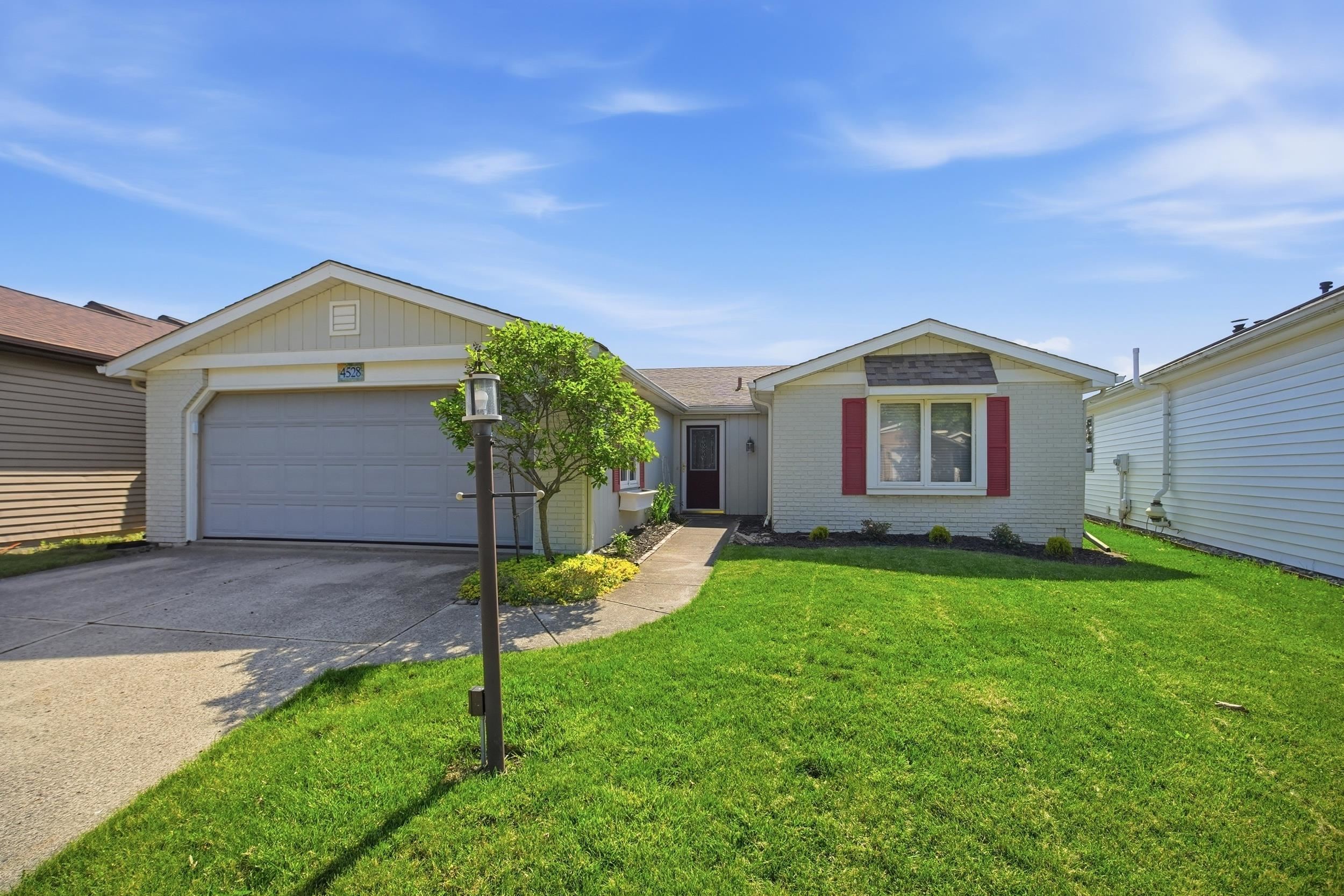 4528 E Shenandoah Circle Fort Wayne IN 46835