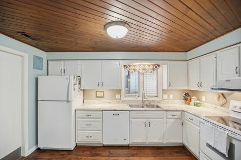 4528 E Shenandoah Circle Fort Wayne IN 46835