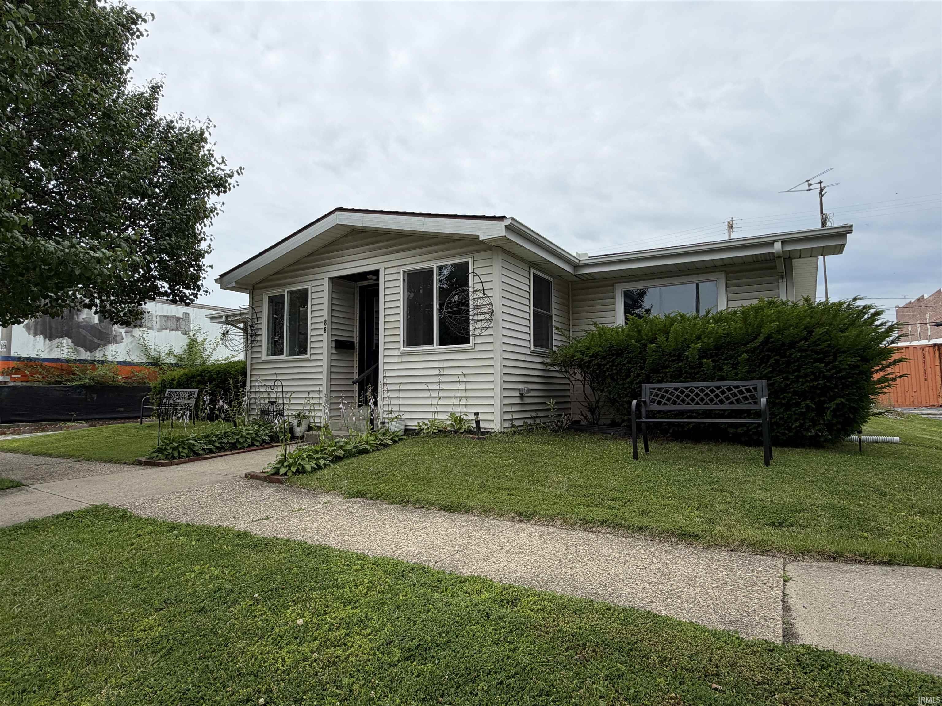88 SE 1st Street Linton IN 47441